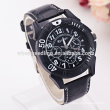 Vogue men quartz leather strap watch